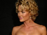 Kelly Carlson