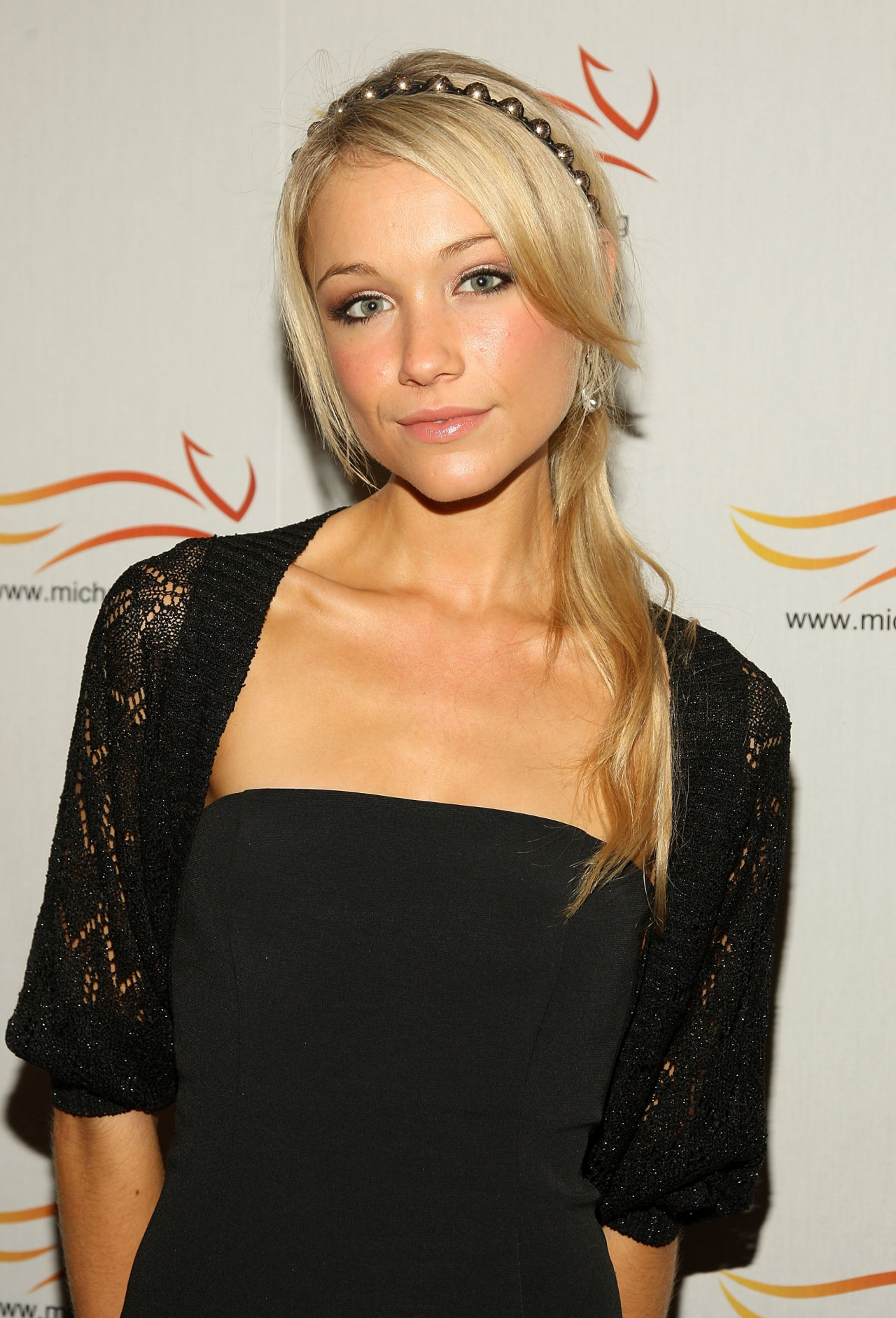 Katrina Bowden - Wallpaper