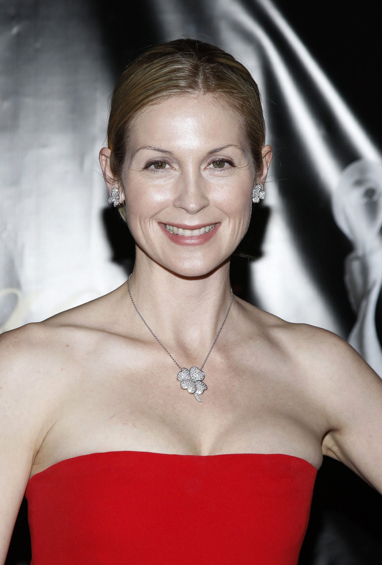 Kelly Rutherford Net Worth